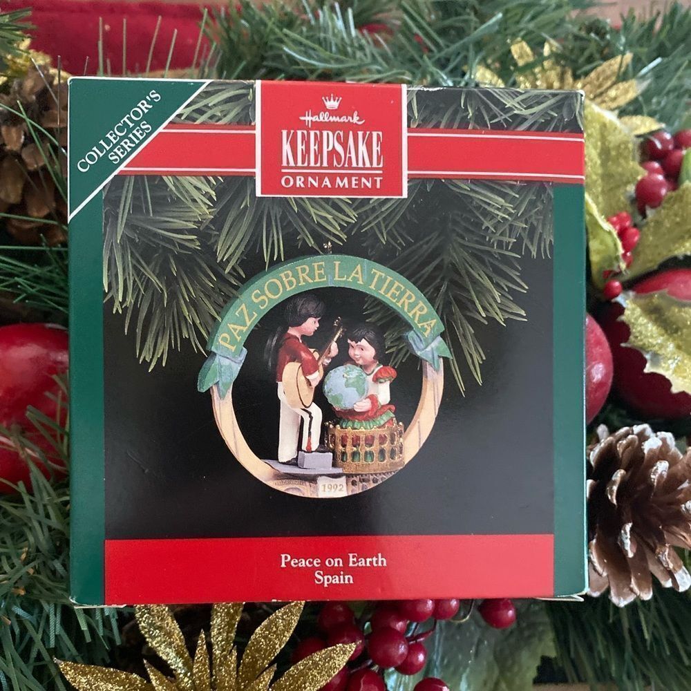 Hallmark 1992 “Peace on Earth” Ornament Spain